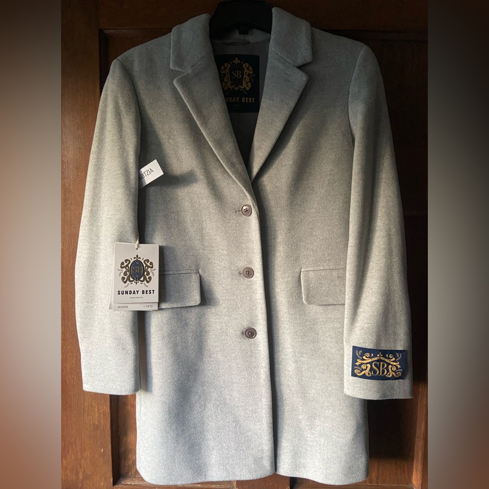 ARITZIA Kennedy Sunday Best Light Gray Coat. Virgin Wool & Cashmere.